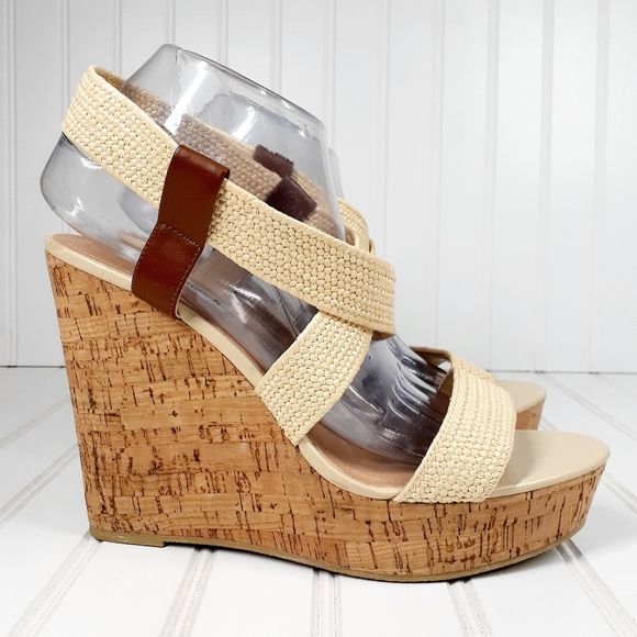 Steve Madden Elika Women Open Toe Synthetic Tan Wedge Sandal - Picture 6 of 14